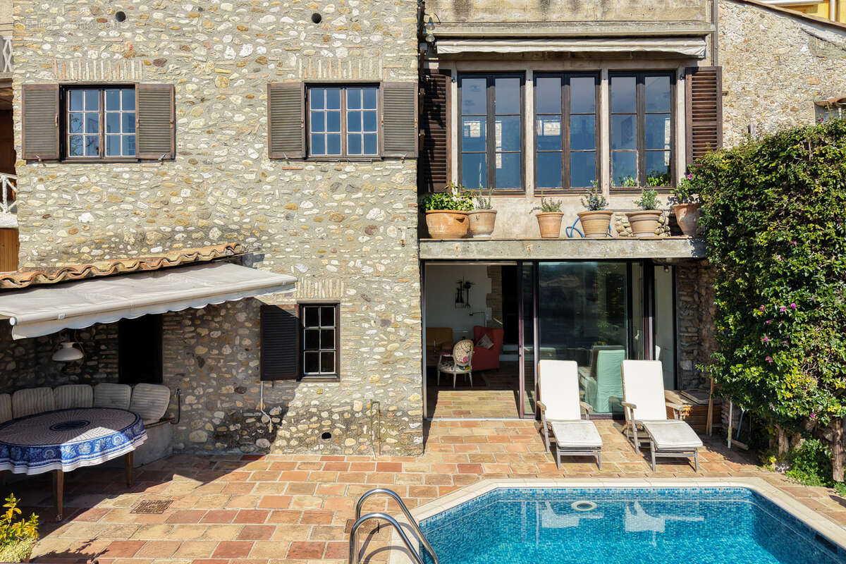 Maison à CAGNES-SUR-MER