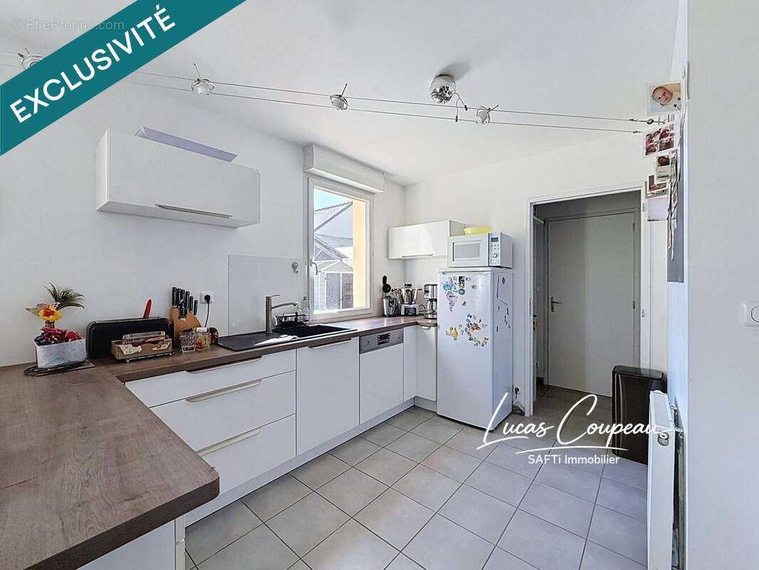 Maison 120 m² à Le Plessis-Mace  - photo 2