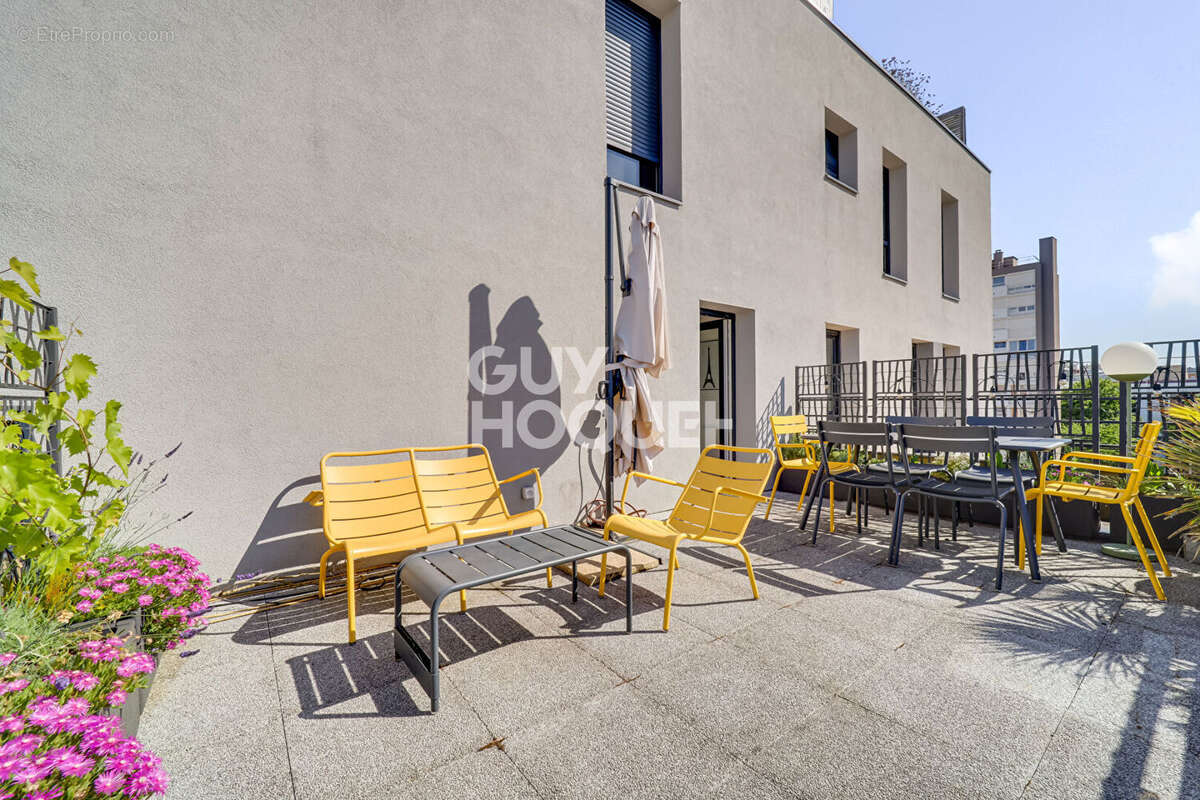 Appartement à MONTROUGE