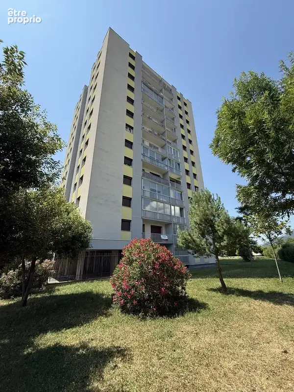 Appartement à SAINT-EGREVE