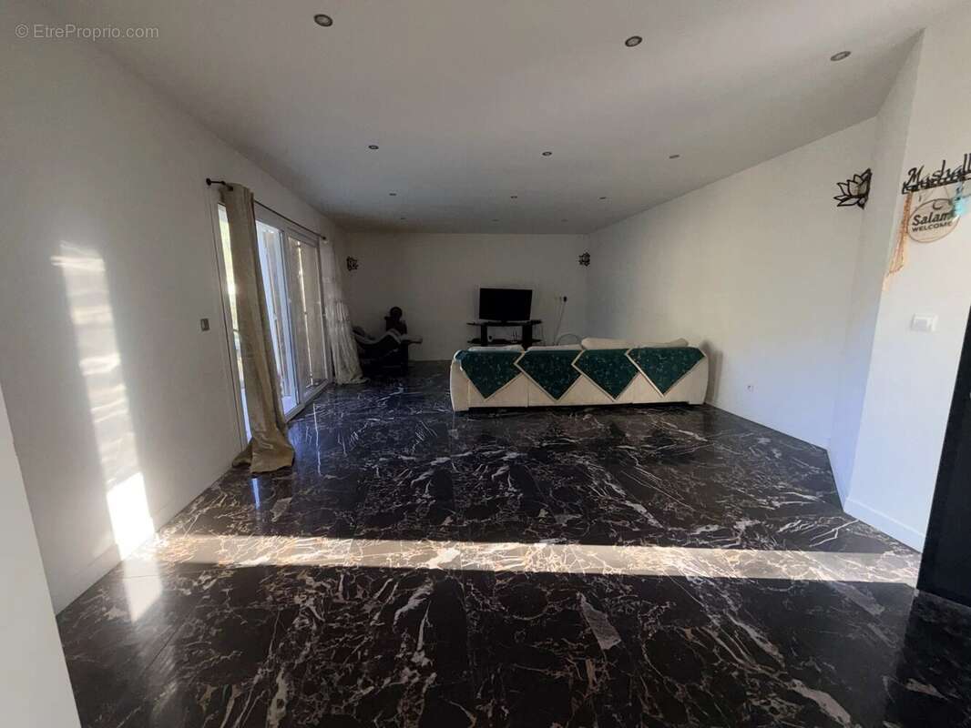 Maison à TOURRETTE-LEVENS