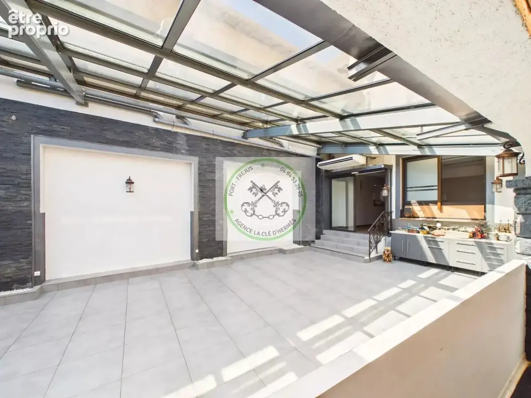 Appartement loft ou commerce   saint raphael centre - photo 3