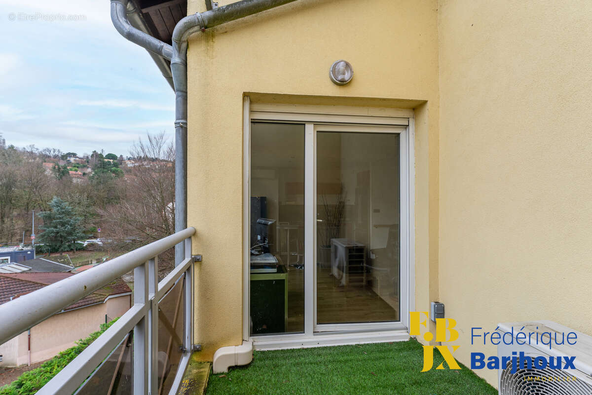 Appartement à FONTAINES-SAINT-MARTIN