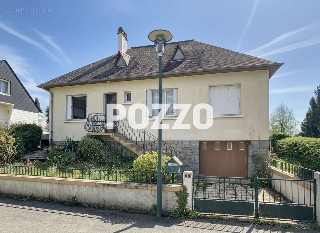 Maison à PLEINE-FOUGERES