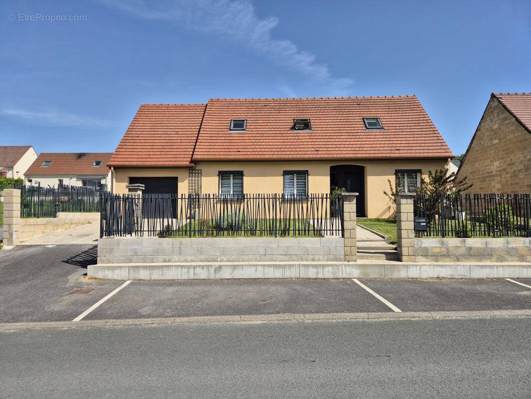 Maison à POMMIERS