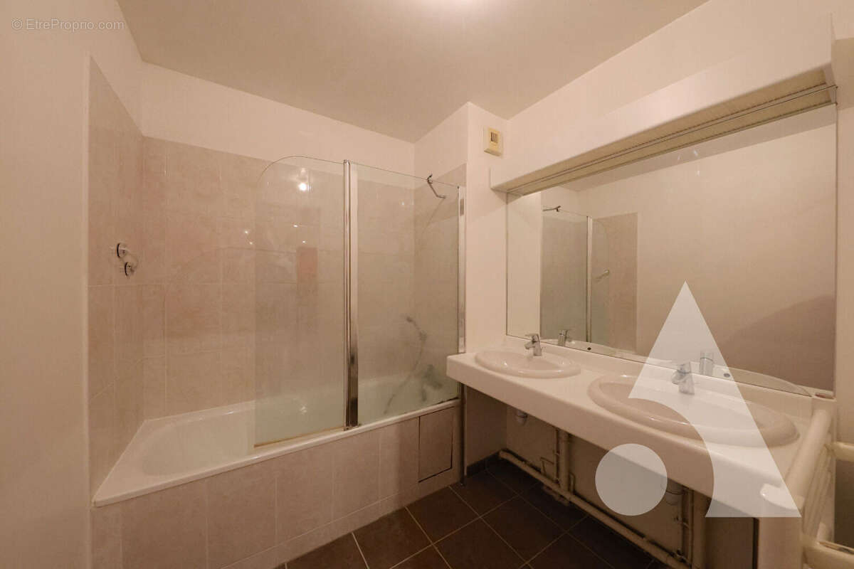 Appartement à CORBEIL-ESSONNES