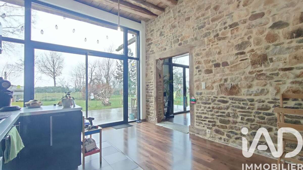 Photo 8 - Maison à BACILLY