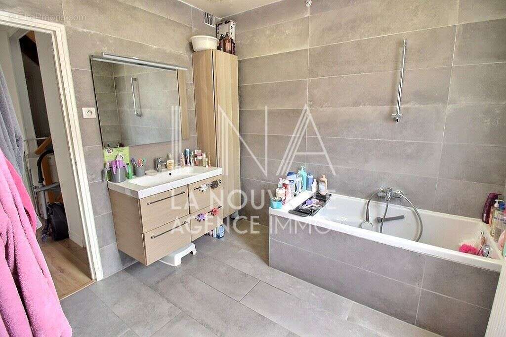 Coup de cœur-Maison 100m² Place Carnot - photo 6
