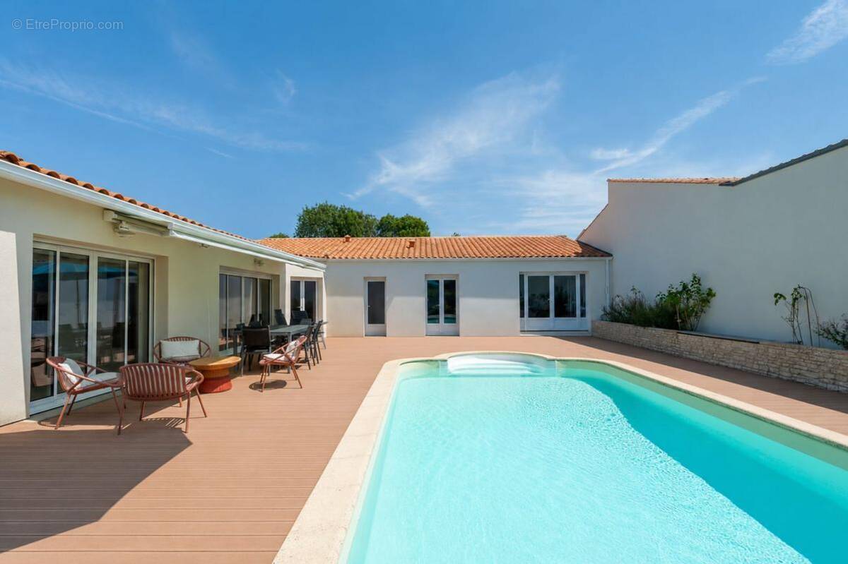 Maison à NIEUL-SUR-MER