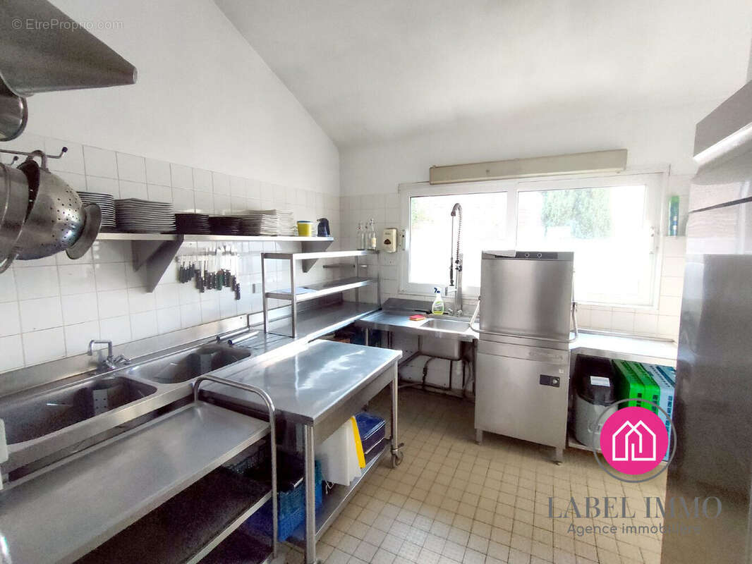 Autre à SAINT-AMAND-LES-EAUX