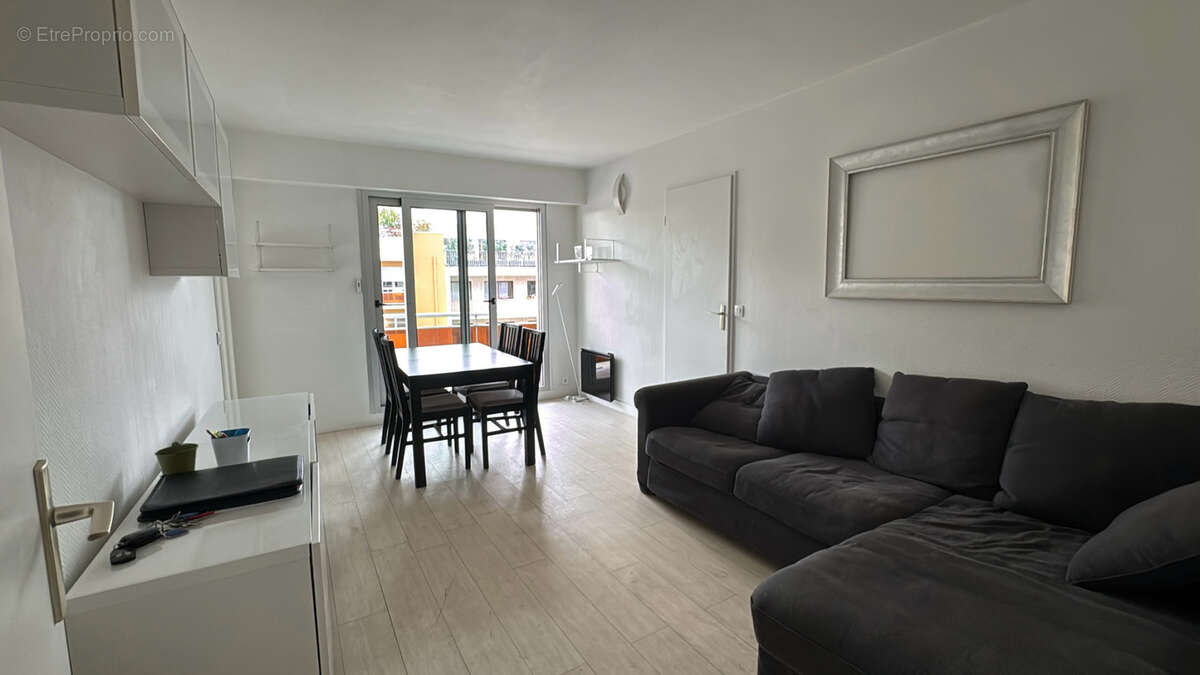 Appartement à PARIS-12E