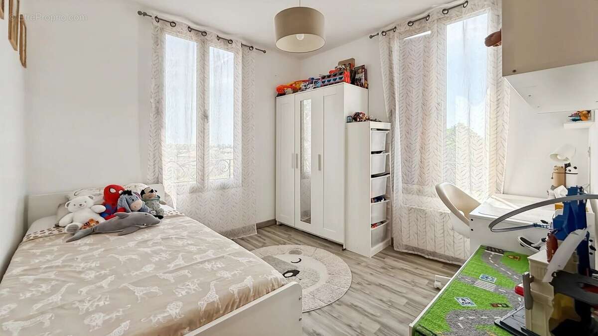 Maison à VALLAURIS