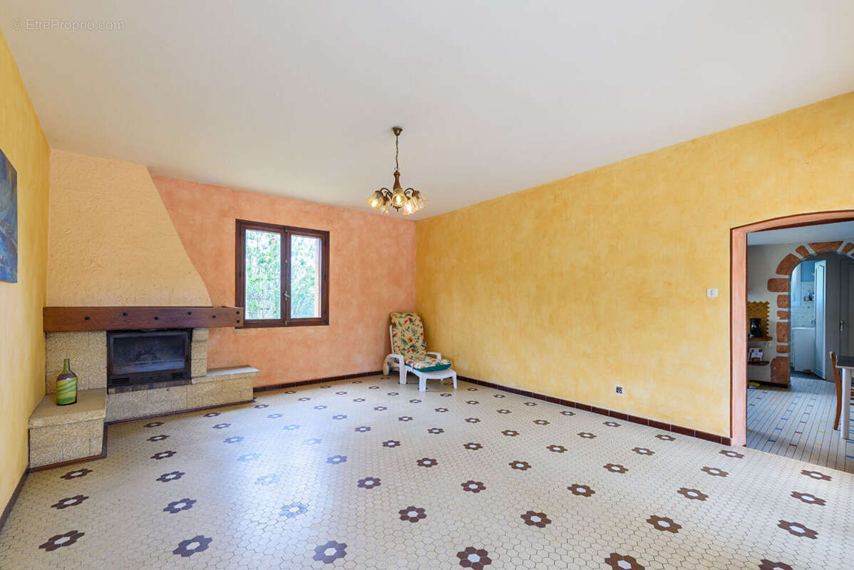 Maison 8 pièce(s) 237 m2 - photo 3