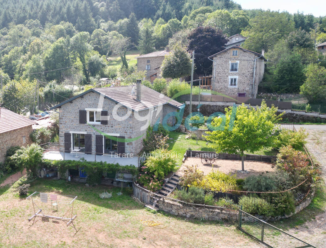 Maison à SAINT-NIZIER-D'AZERGUES