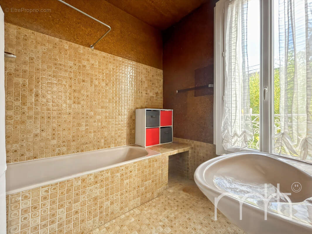 Maison à BOIS-COLOMBES