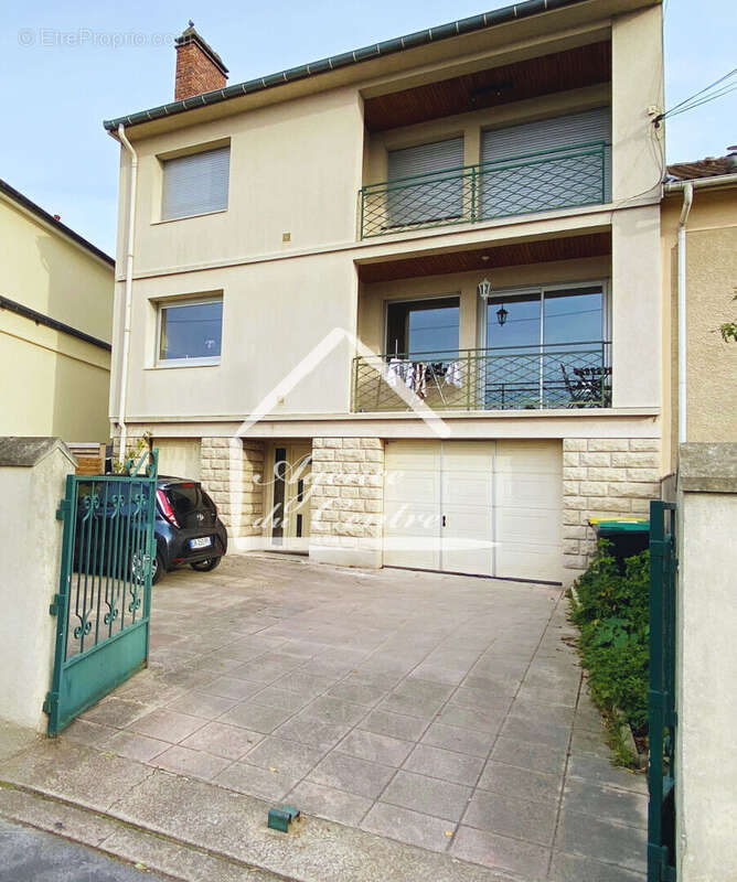 Appartement à CACHAN