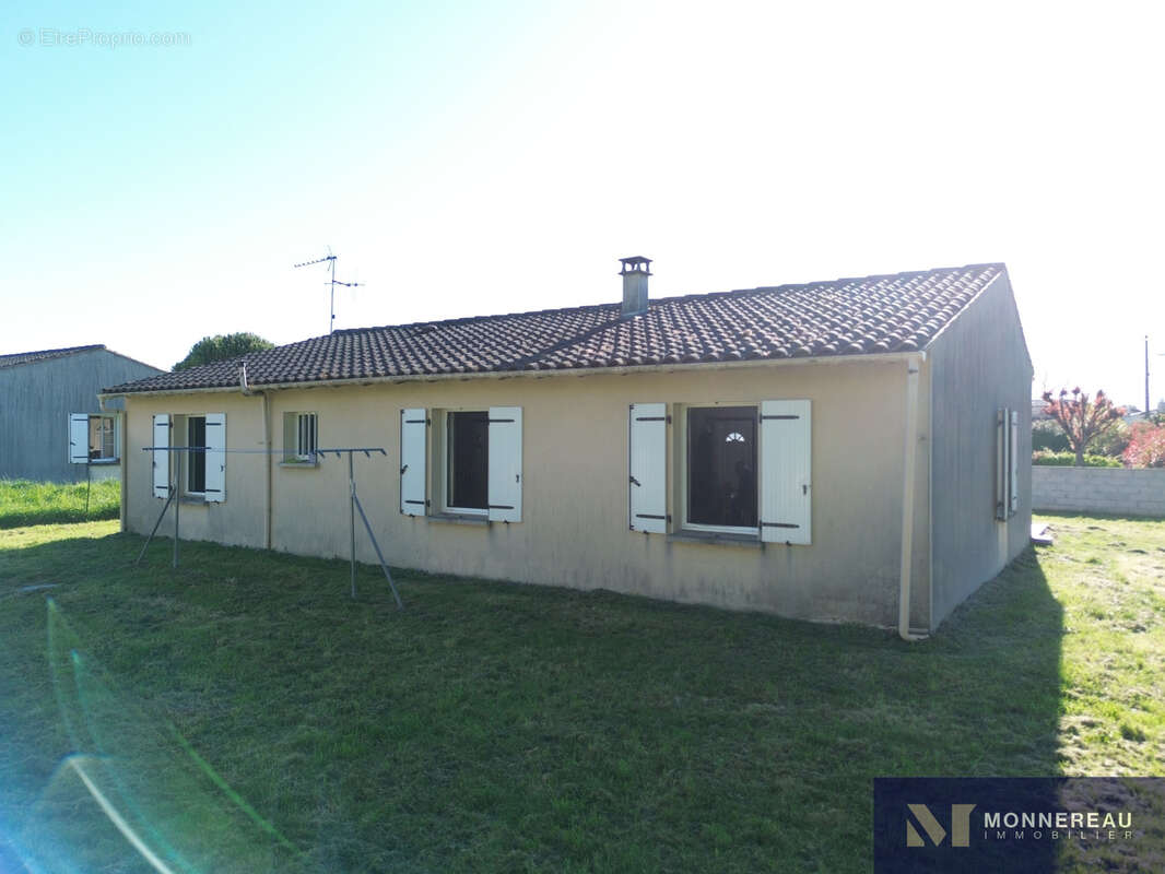 Maison à SAINTE-MEME