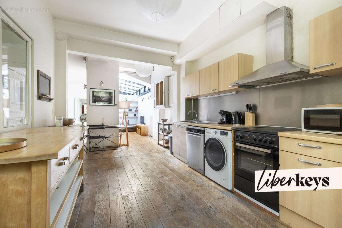 Magnifique loft sur cour arborée, secteur recherché Paris 11 - photo 5