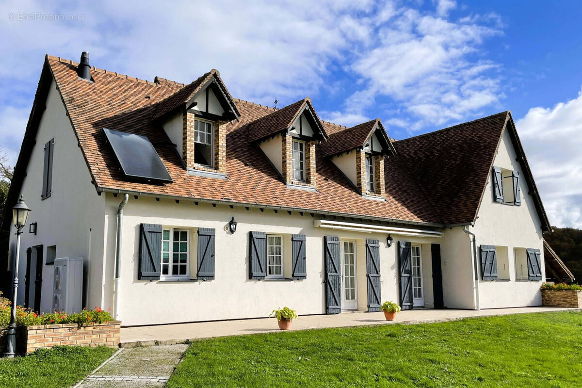 Maison à PERRIGNY-SUR-LOIRE
