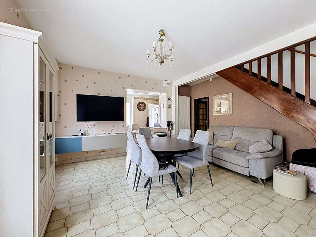 Maison 3 chambres -Jardin- Garage ?Mailly-Champagne - photo 2
