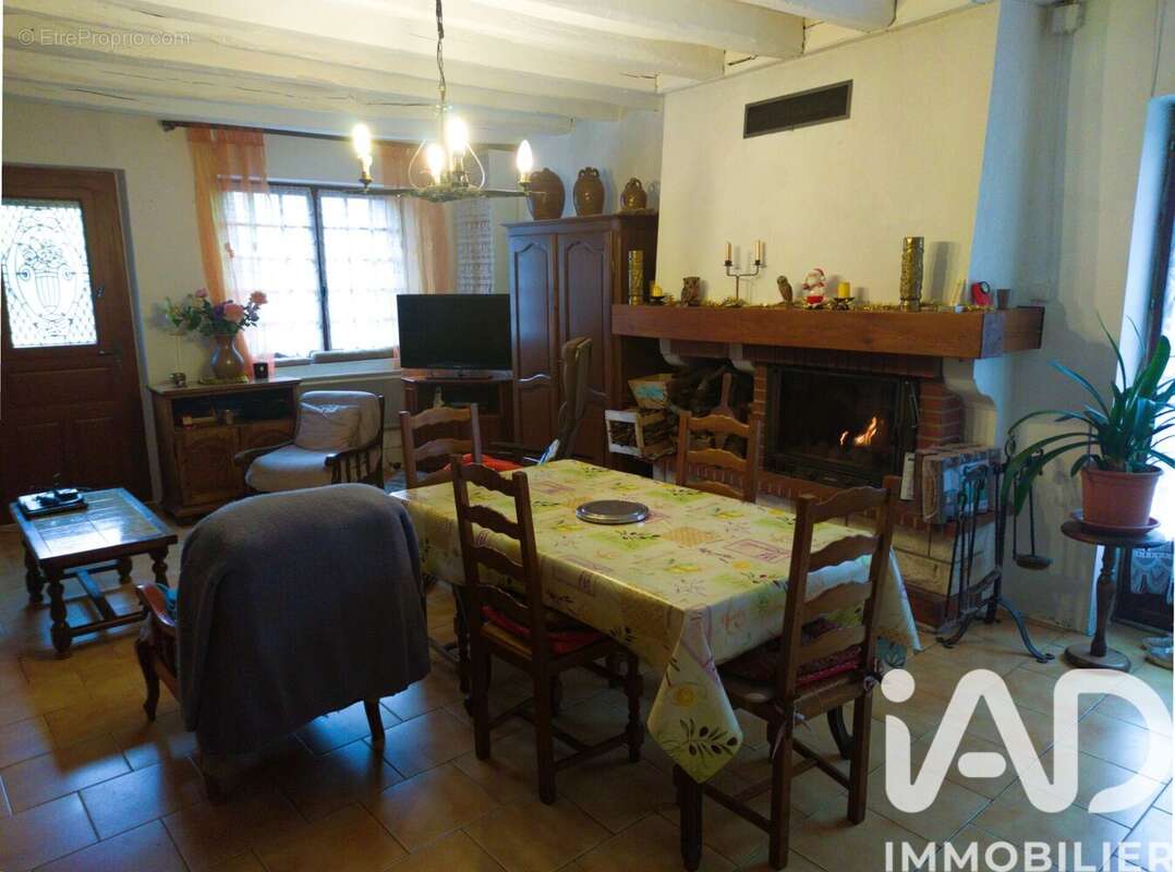 Maison 117 m² à Varennes-Les-Narcy  - photo 5