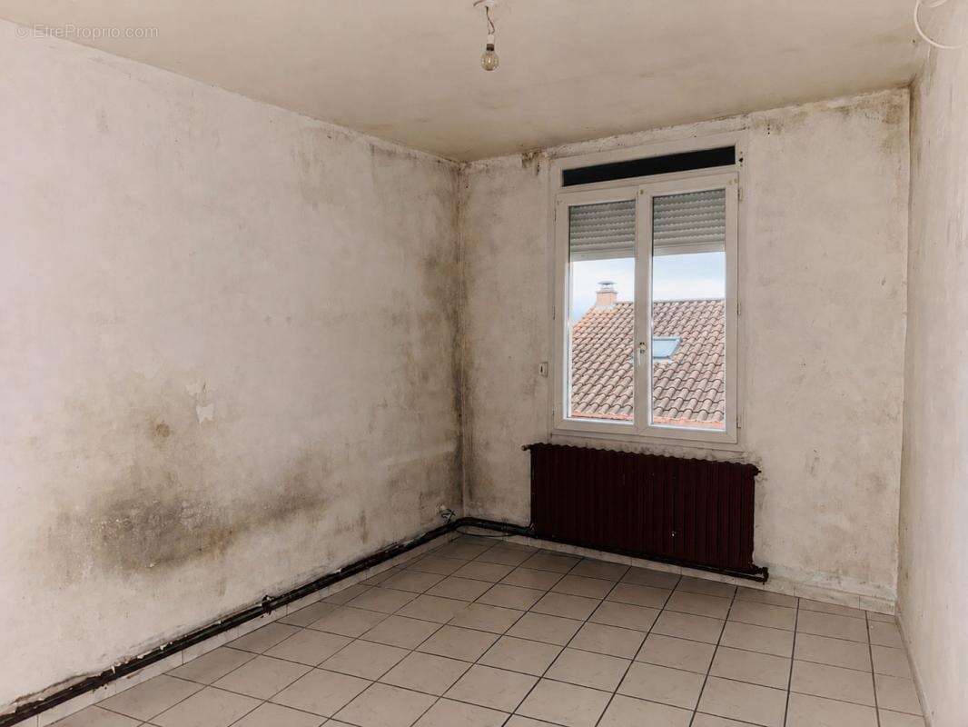 Appartement à SAINT-DONAT-SUR-L'HERBASSE