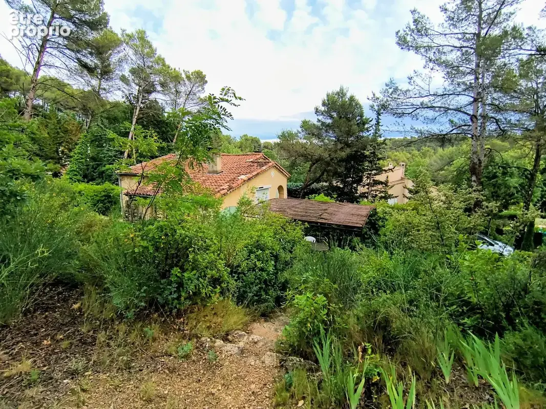 Terrain à SAINT-MARC-JAUMEGARDE