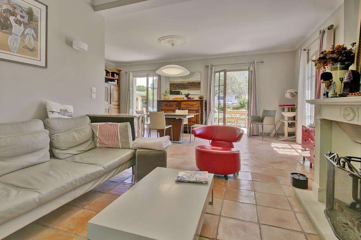 Maison à SAINT-CYR-AU-MONT-D&#039;OR