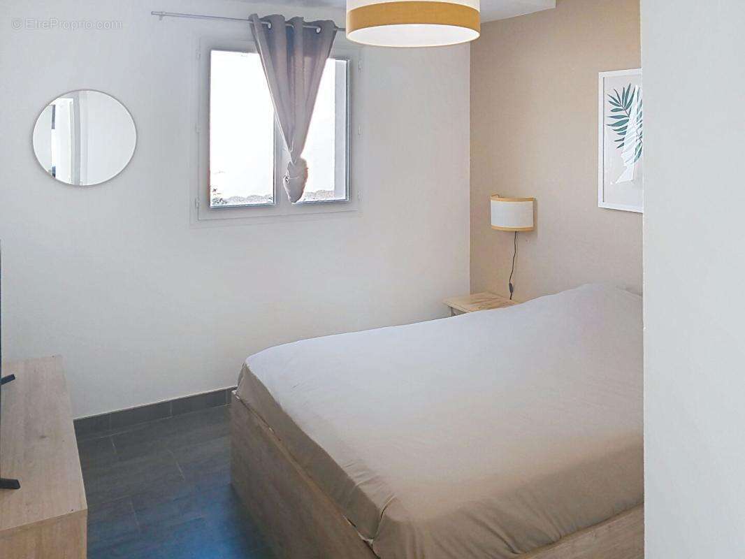 Villa T6 avec piscine et terrain de 1241m² - Sainte-Anastasie-Sur-Issole - photo 12