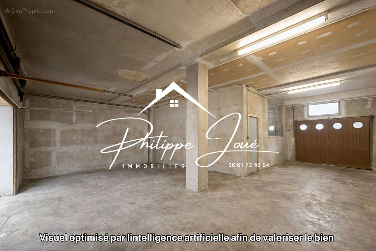 Maison à VILLENEUVE-L'ARCHEVEQUE