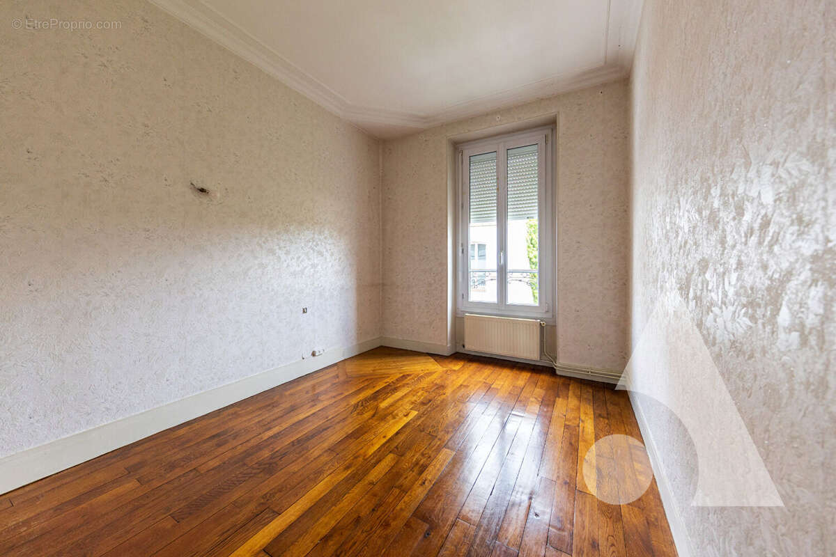 Appartement à CORBEIL-ESSONNES