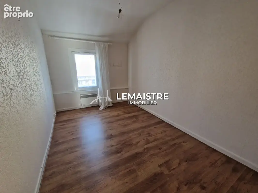 A vendre maison de ville - centre st-romain - 172 m² -  4 chambres - cour - dependance - photo 11