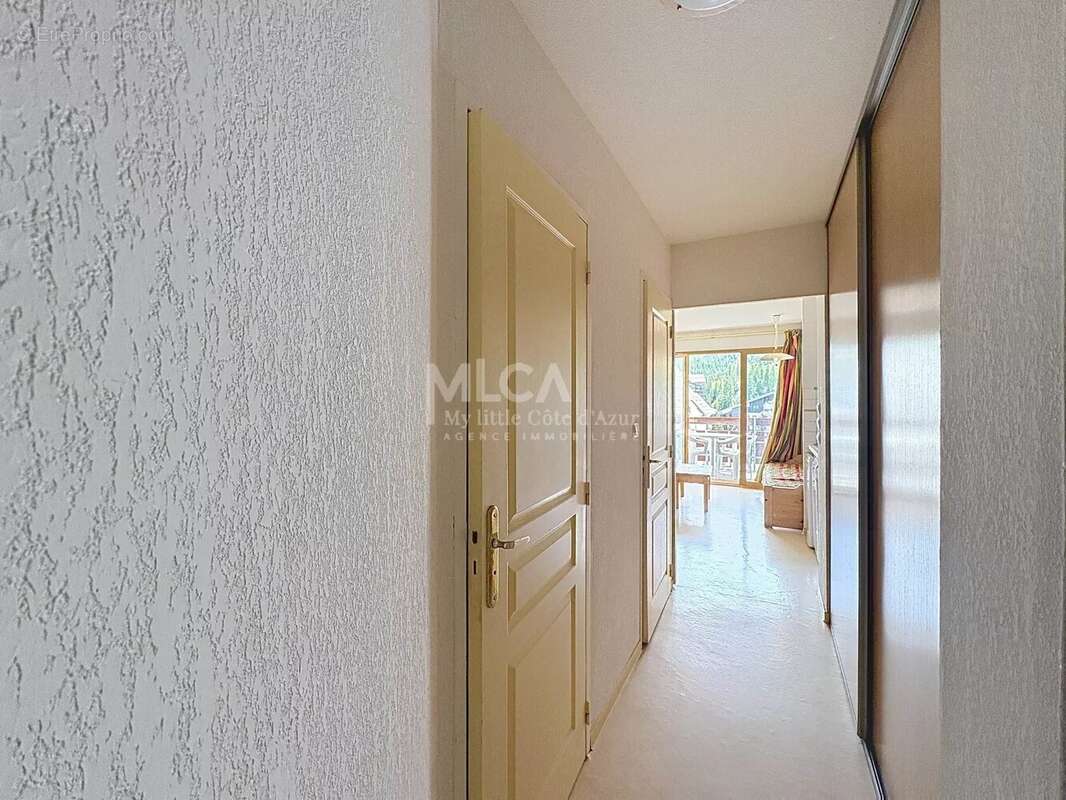Appartement à SAINT-ETIENNE-DE-TINEE