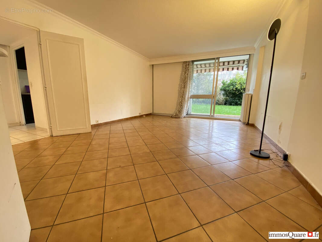 Appartement à LYON-8E