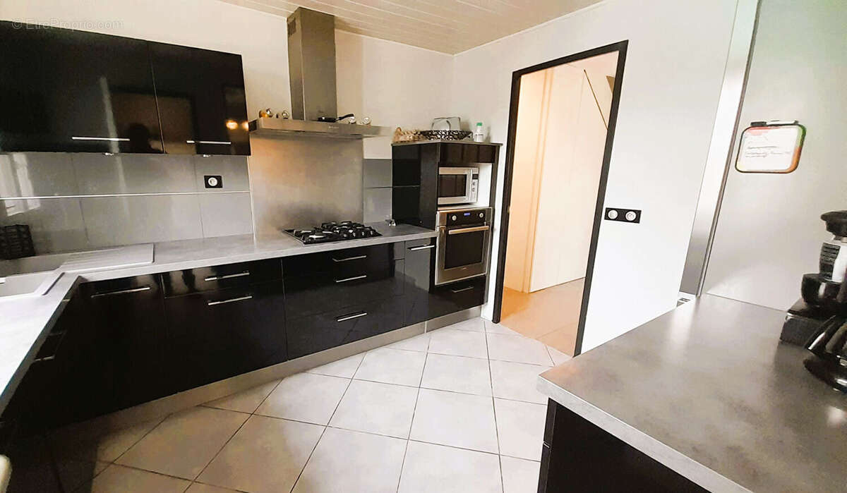Maison à LIMOURS