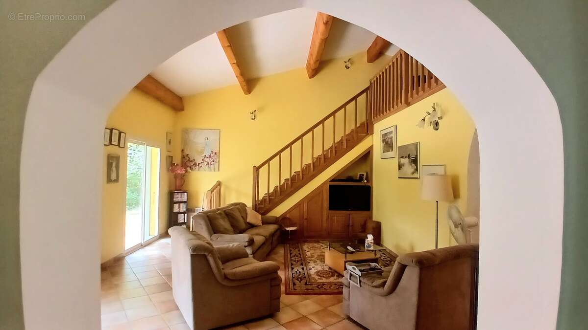 Agréable villa avec 4 chambres et chalet indépendant. - photo 11