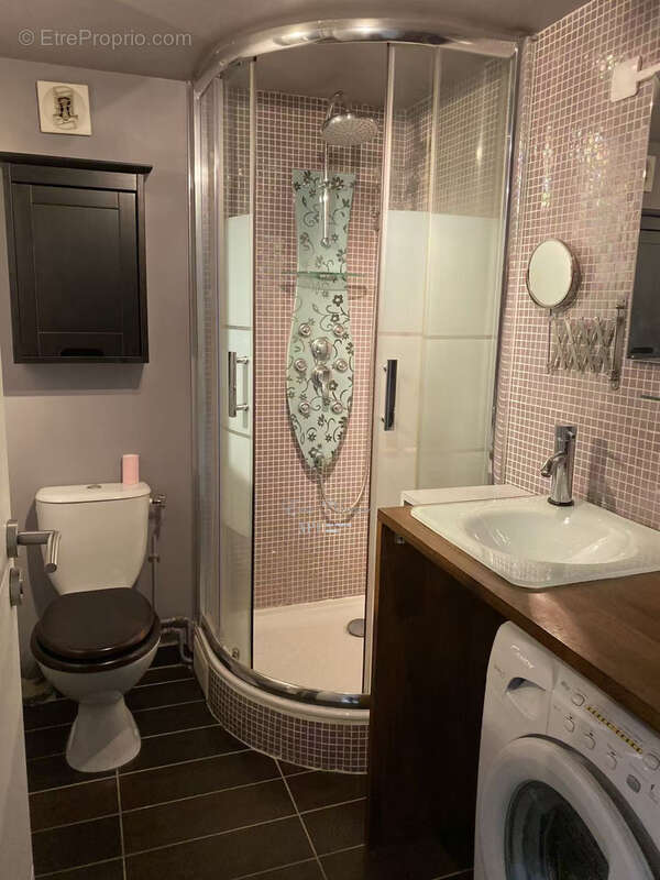 Appartement à COURBEVOIE