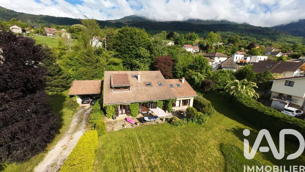 Photo 1 - Maison à SAINT-MARTIN-D'URIAGE