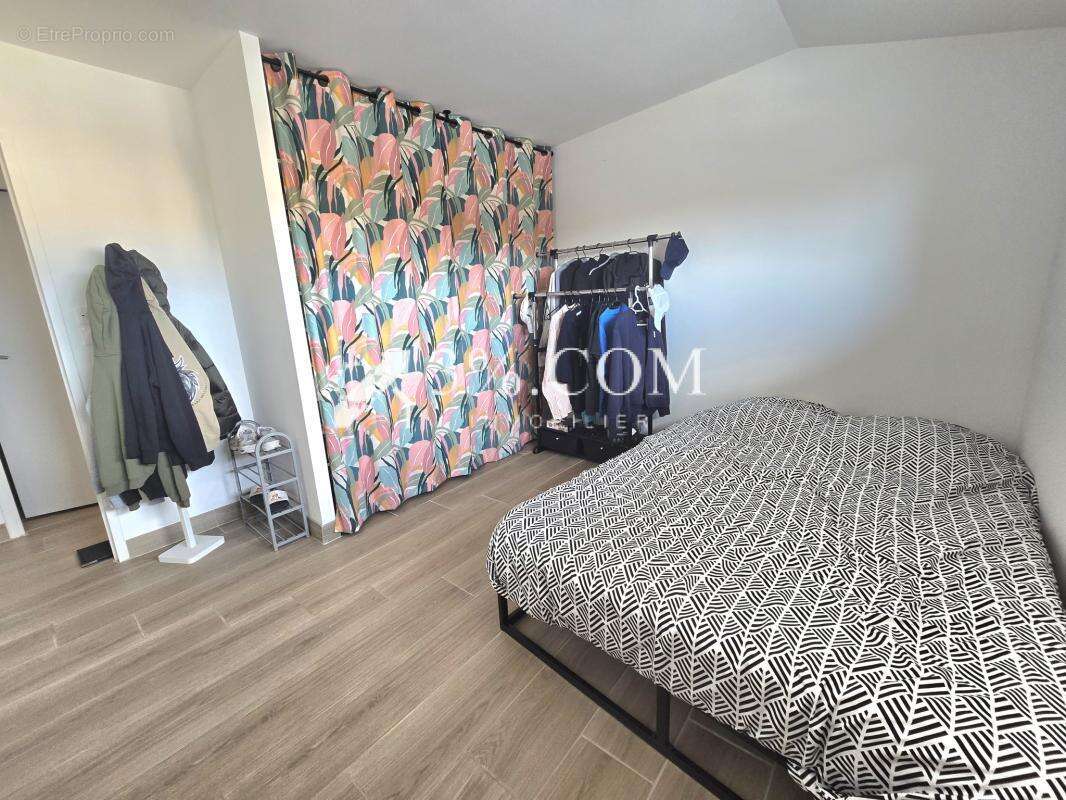 Maison contemporaine de 138m2 et 4 chambres sur parcelle clo - photo 8