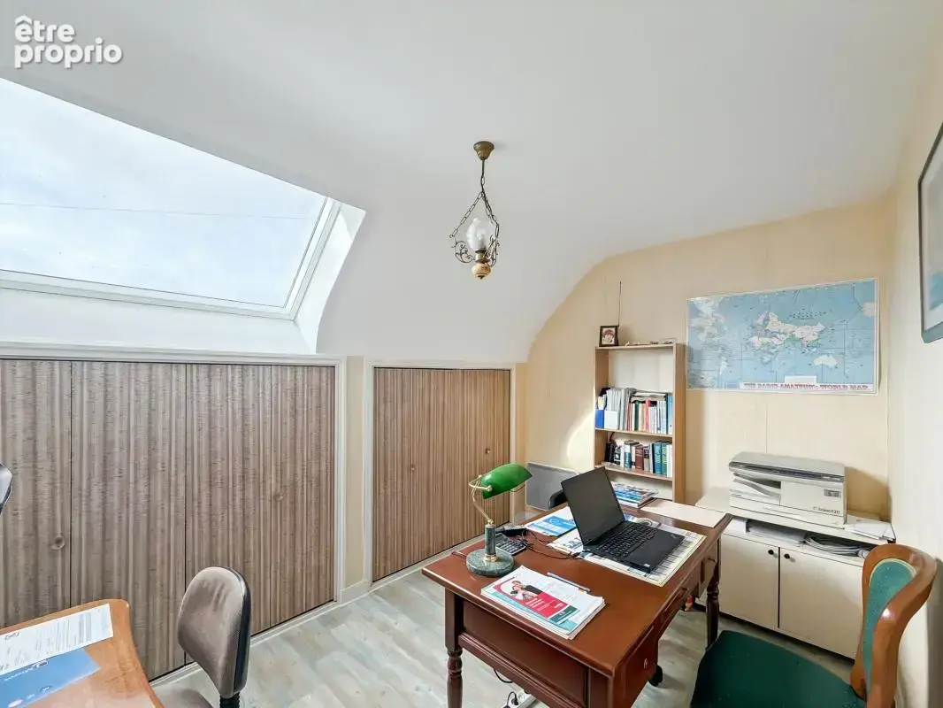 Jouy-le-potier – 7 pièces, 6 chambres, beau terrain : un beau potentiel à personnaliser ! - photo 10