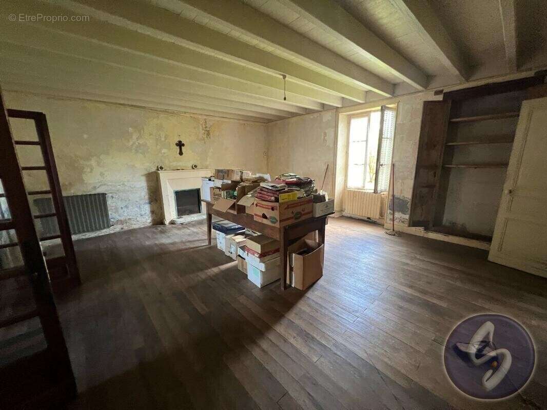 Maison à SAIVRES