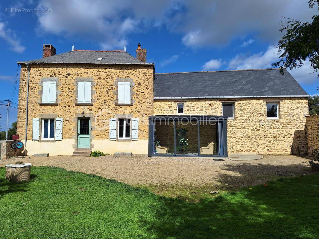 Maison à ANDOUILLE