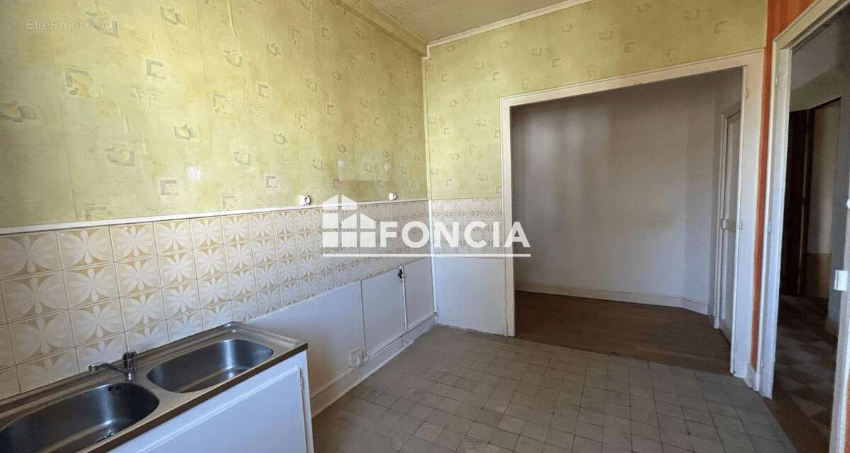 Appartement à SAINT-ETIENNE