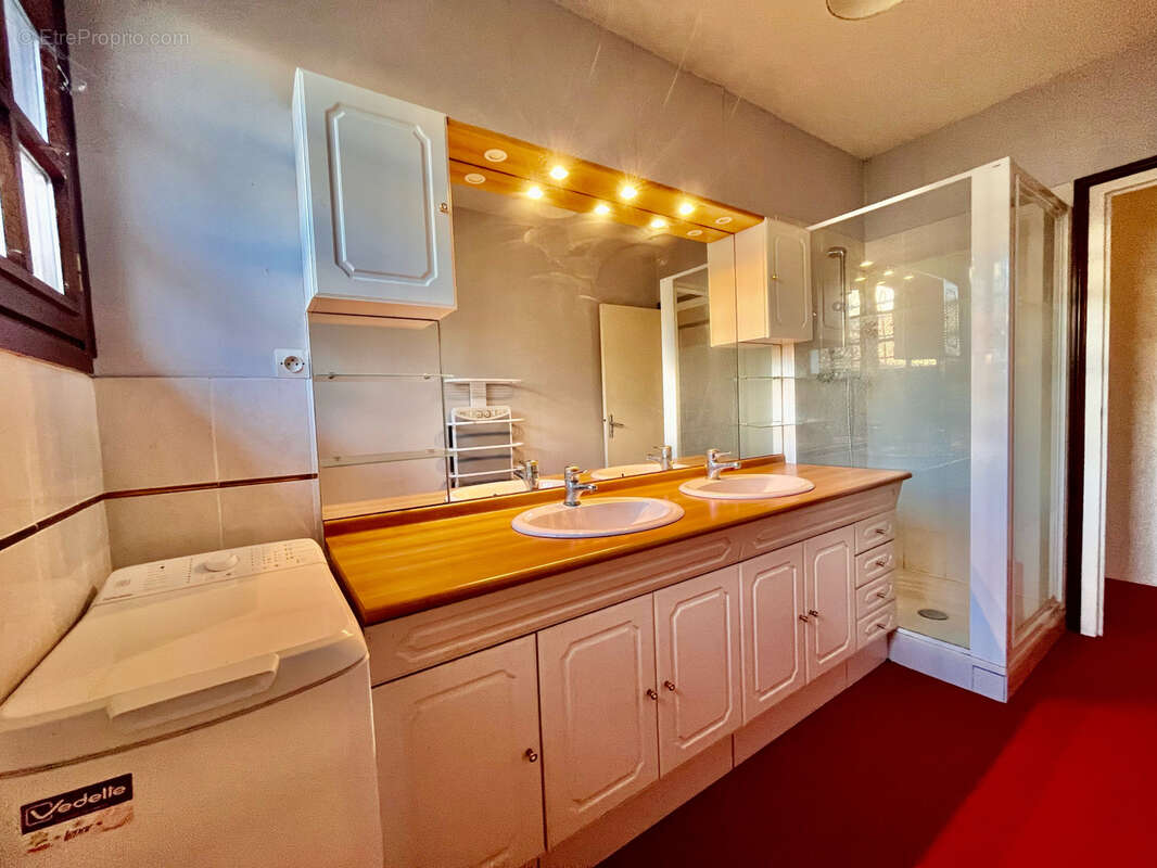 Maison à MONTREUIL-BELLAY