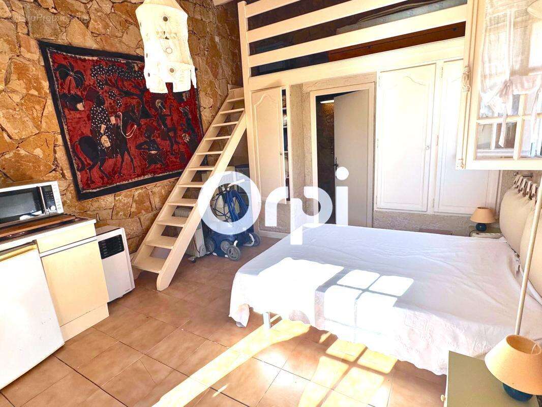 Maison à MONTAUROUX