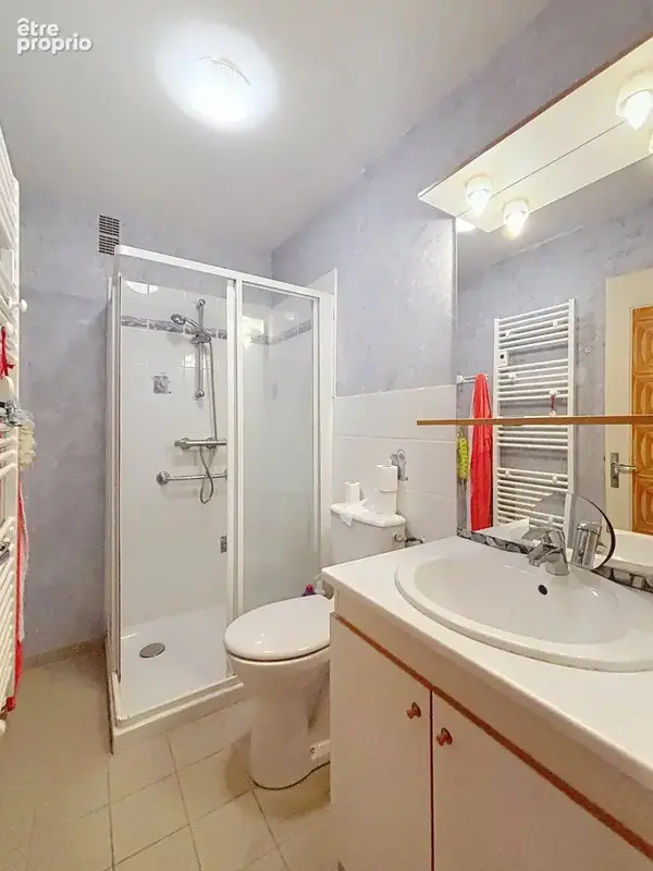 Maison 4 chambres avec jardin et garage, commerces à pied et plage à 5 km ! - photo 13