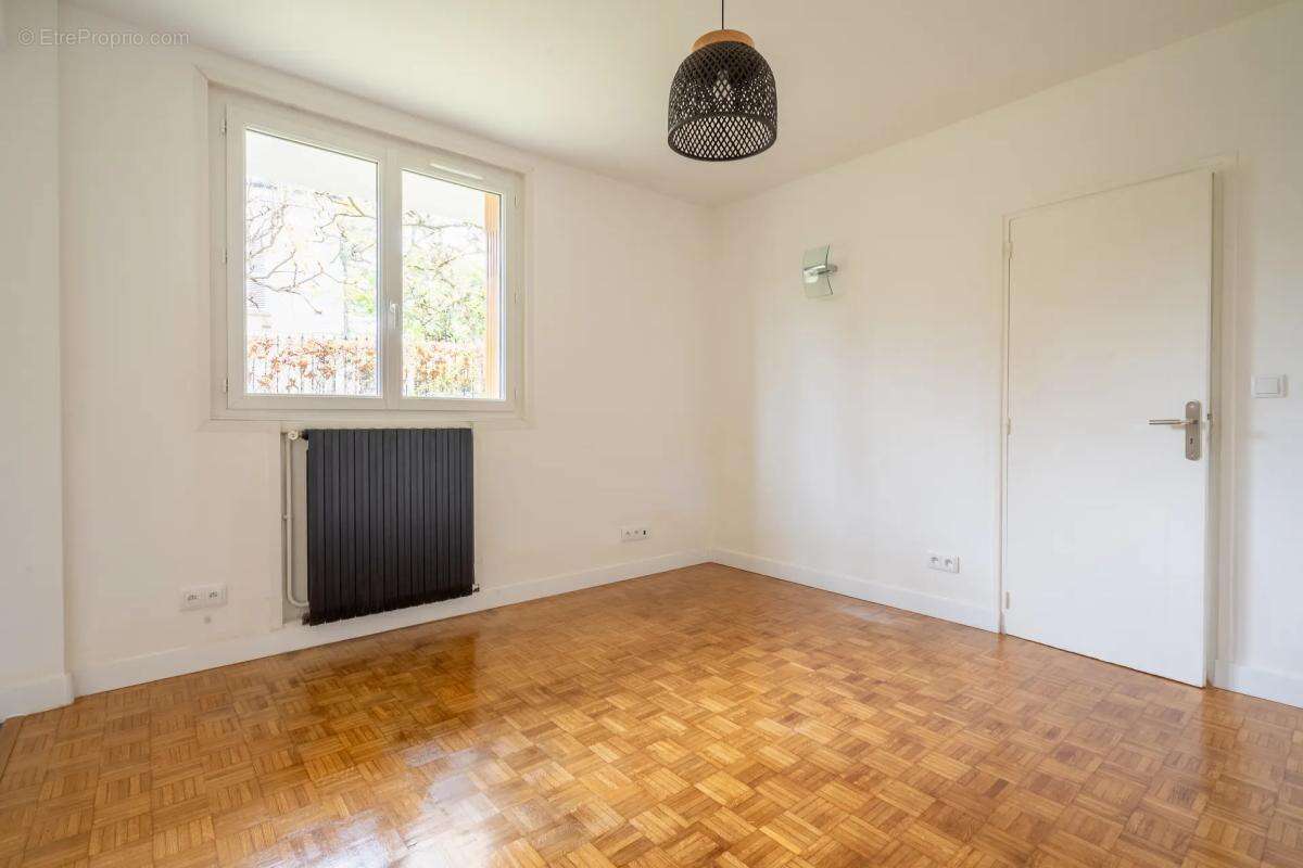 Appartement à LE RAINCY