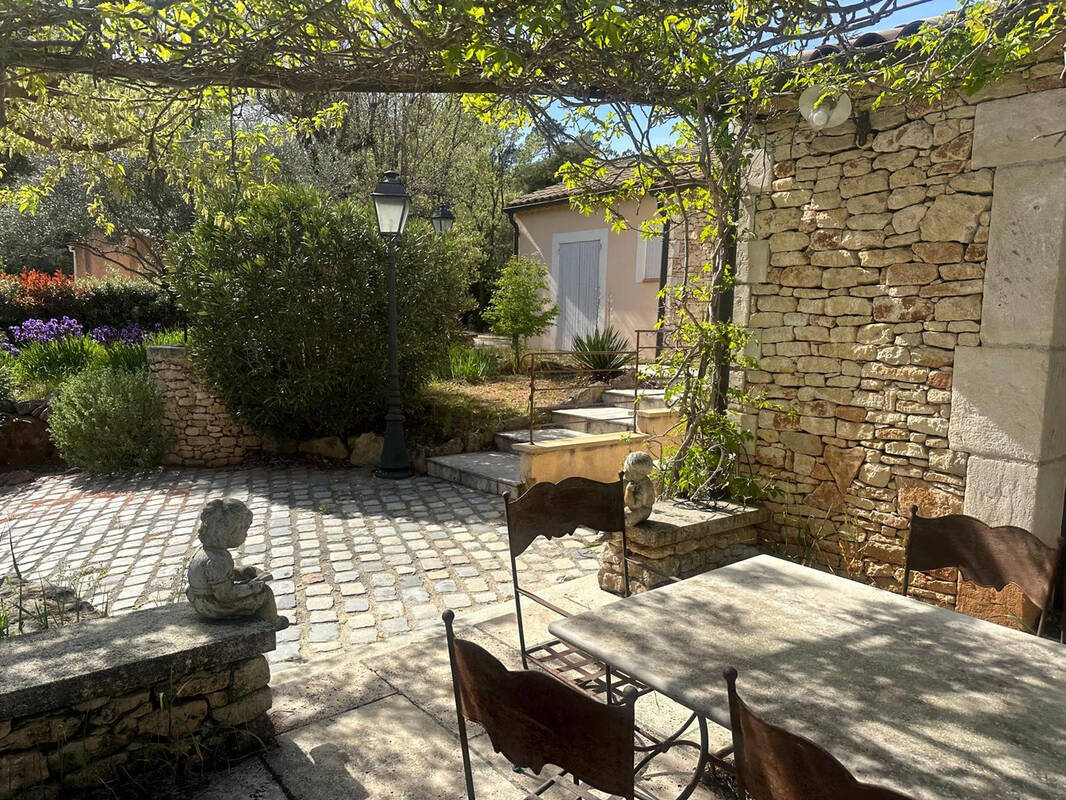 Maison à ROUSSILLON