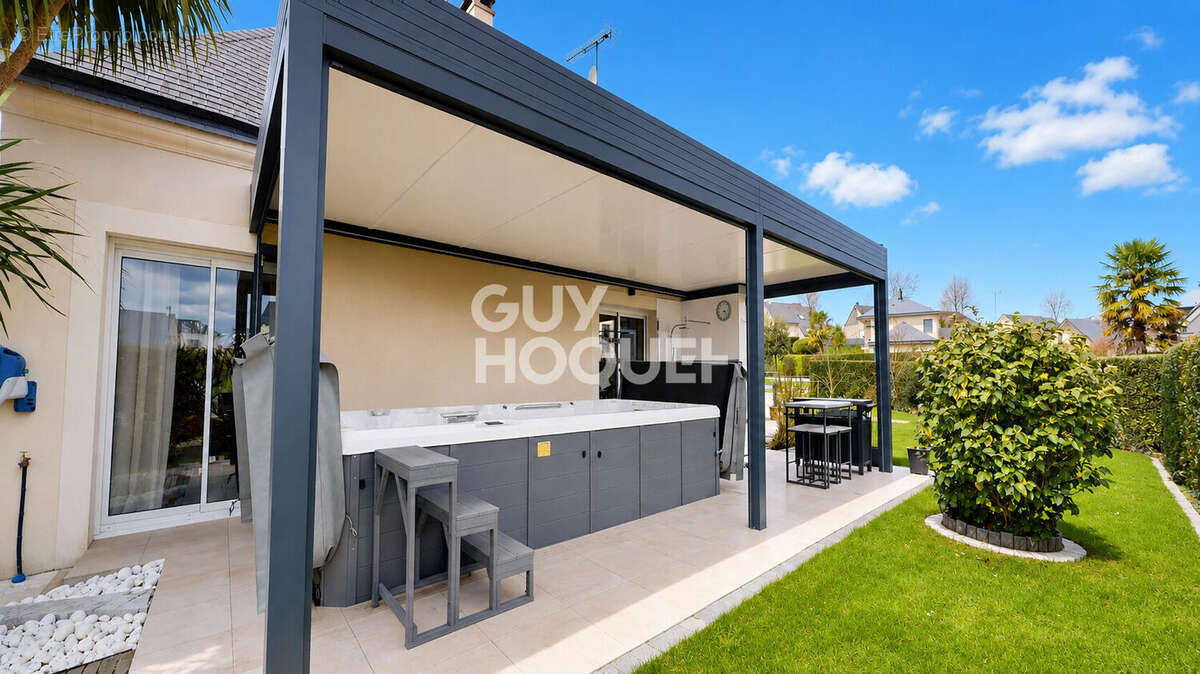 Maison St Martin Des Champs - photo 2