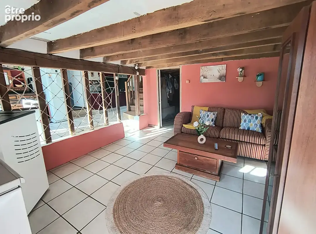 CREUSE - Maison polyvalente de 5 chambres avec piscine, dépendances et possibilité d'aménager un gîte - photo 8